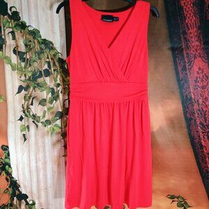 EUC Cynthia Rowley Sz M Red Fit & Flare V-Neck Ruched Waist Sleeveless Dress